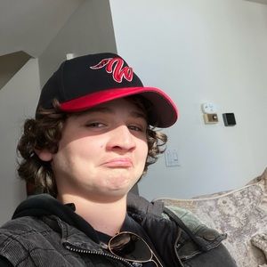 Meet your Posher, Luke